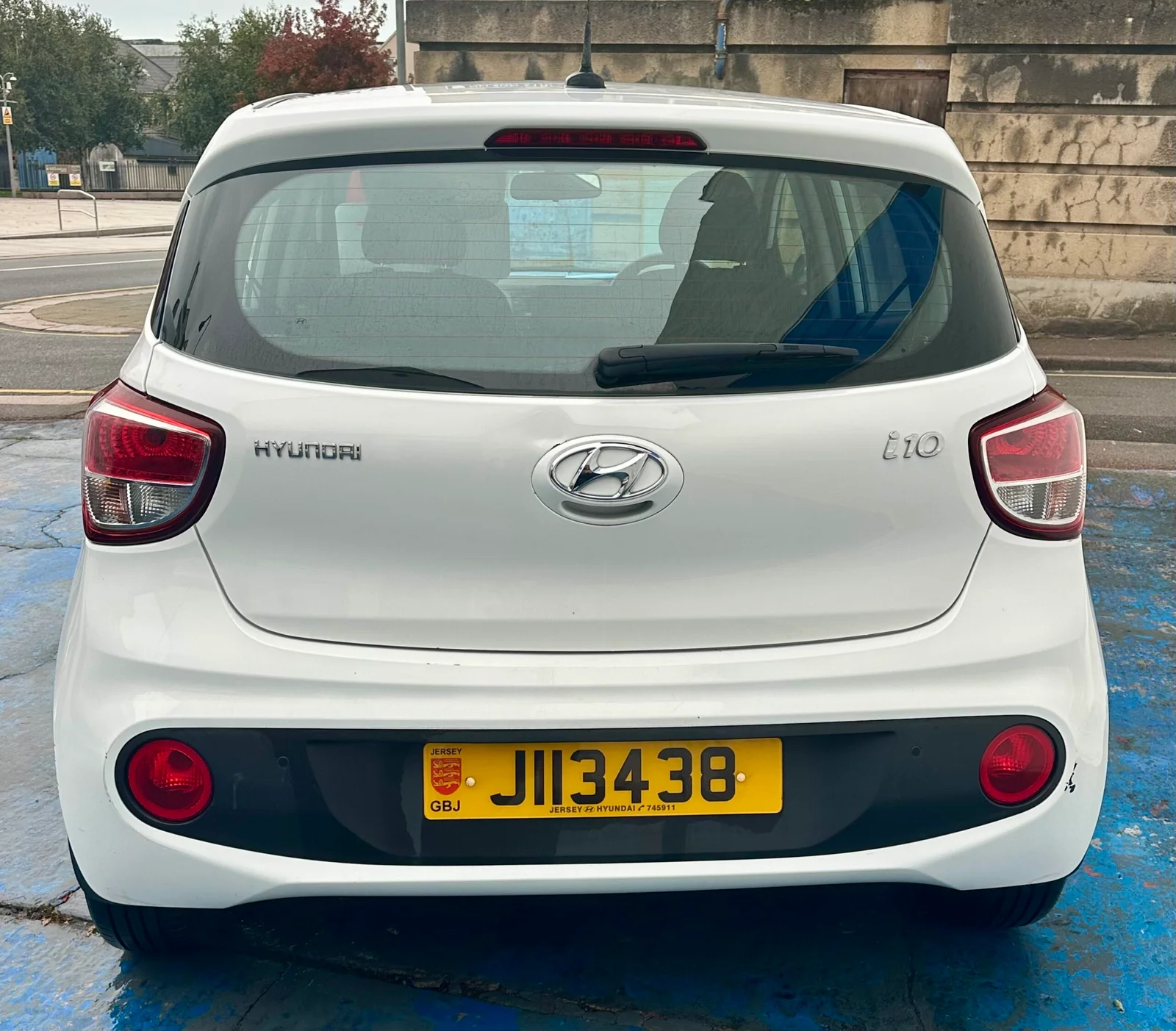 
								2017 HYUNDAI 110 SE 1L MY17 full									