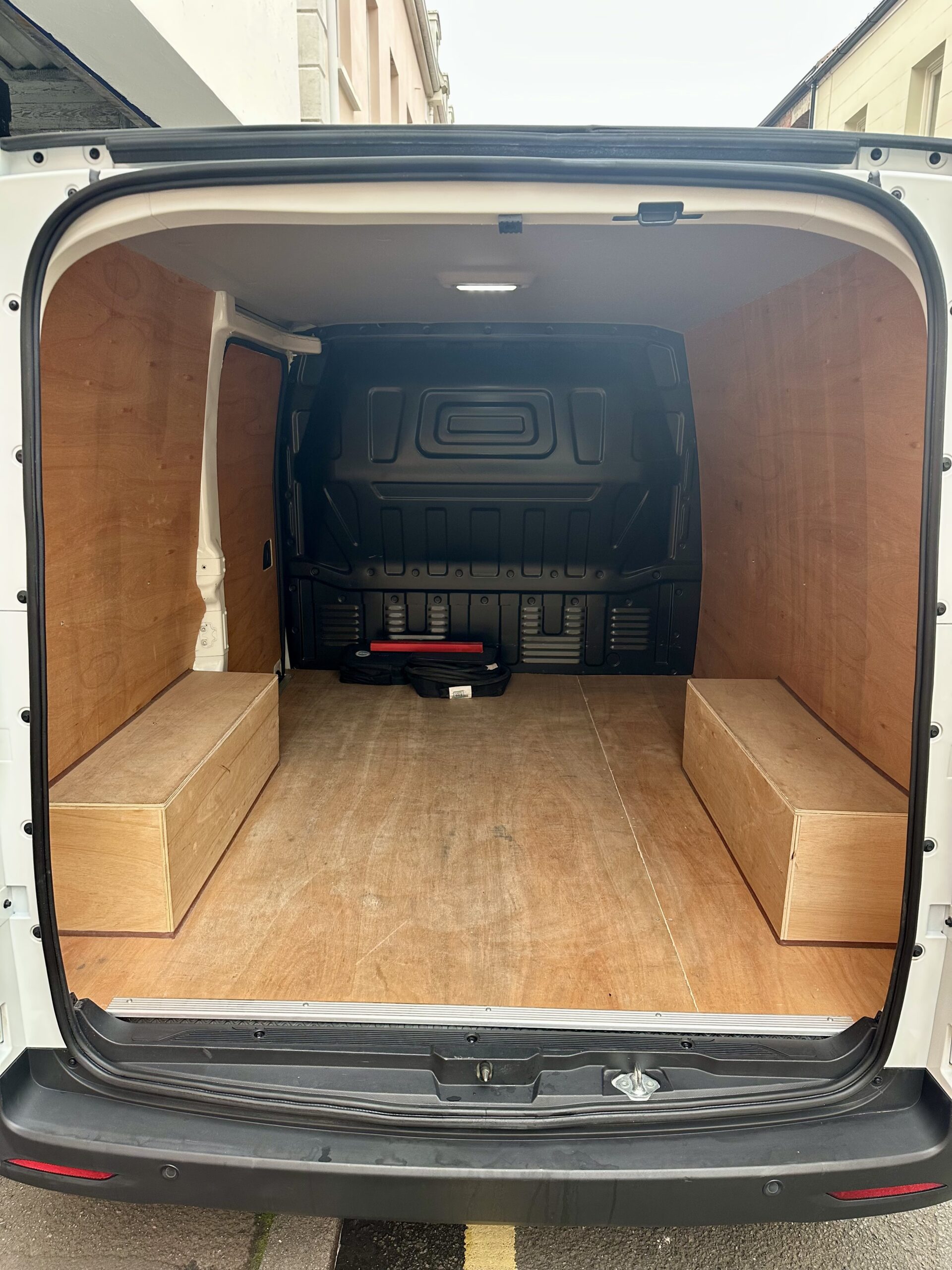 
								2022 MAXUS E DELIVER 50.23KWh Auto FWD L1 5dr full									