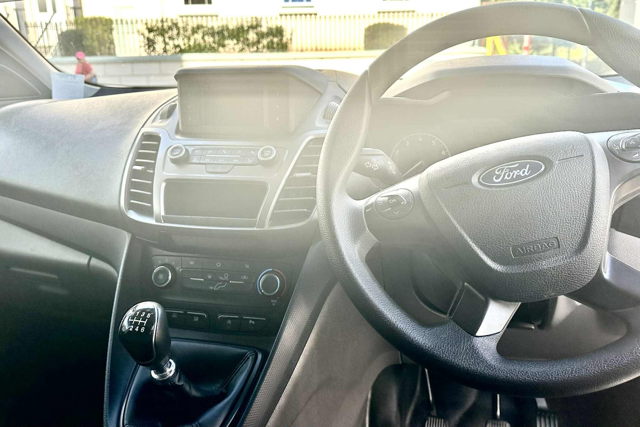 
								2020 FORD TRANSIT CONNECT TREND full									