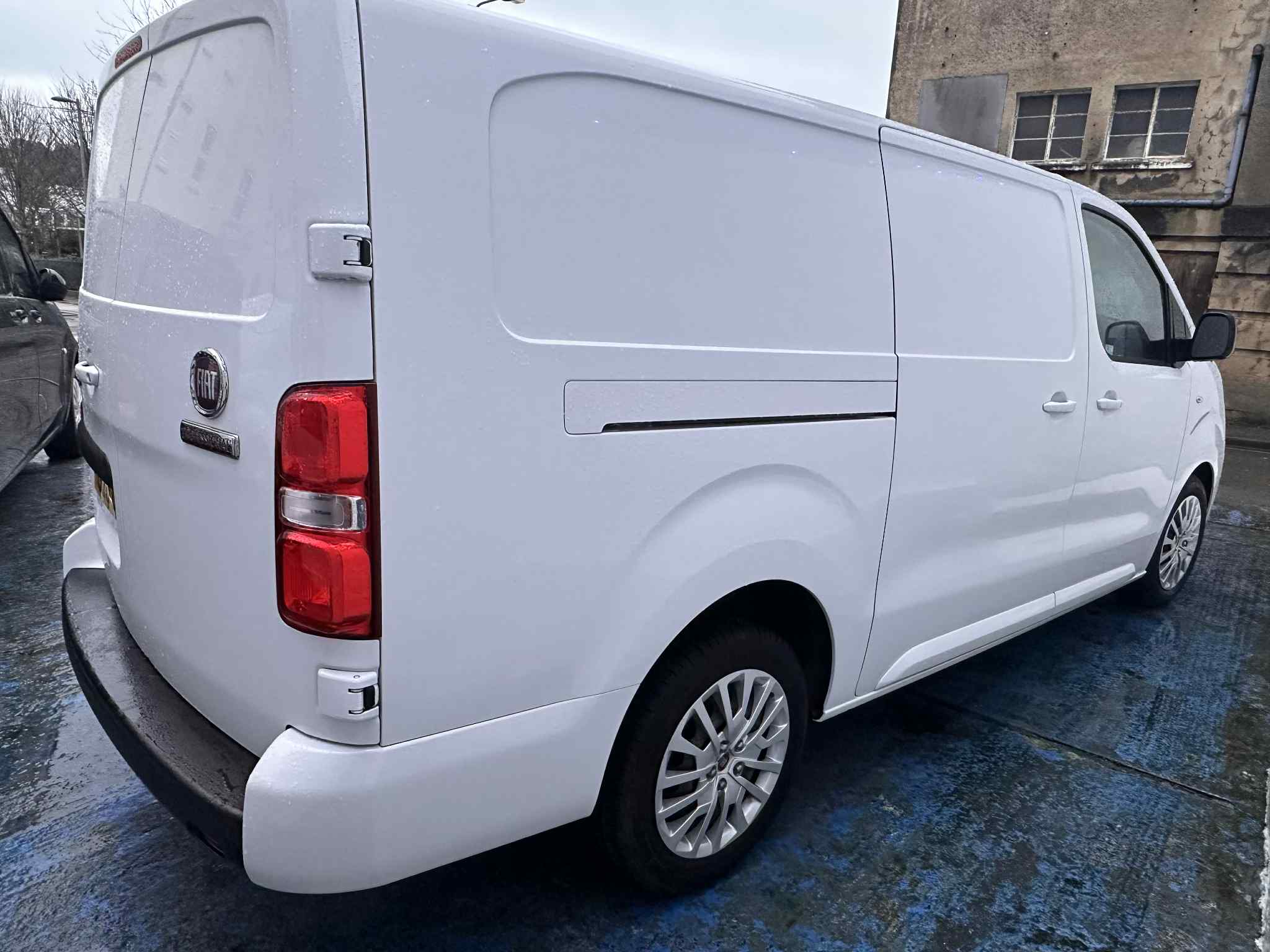 
								FIAT SCUDO L2 DIESEL 1.5 BlueHDi 100 Primo Van full									