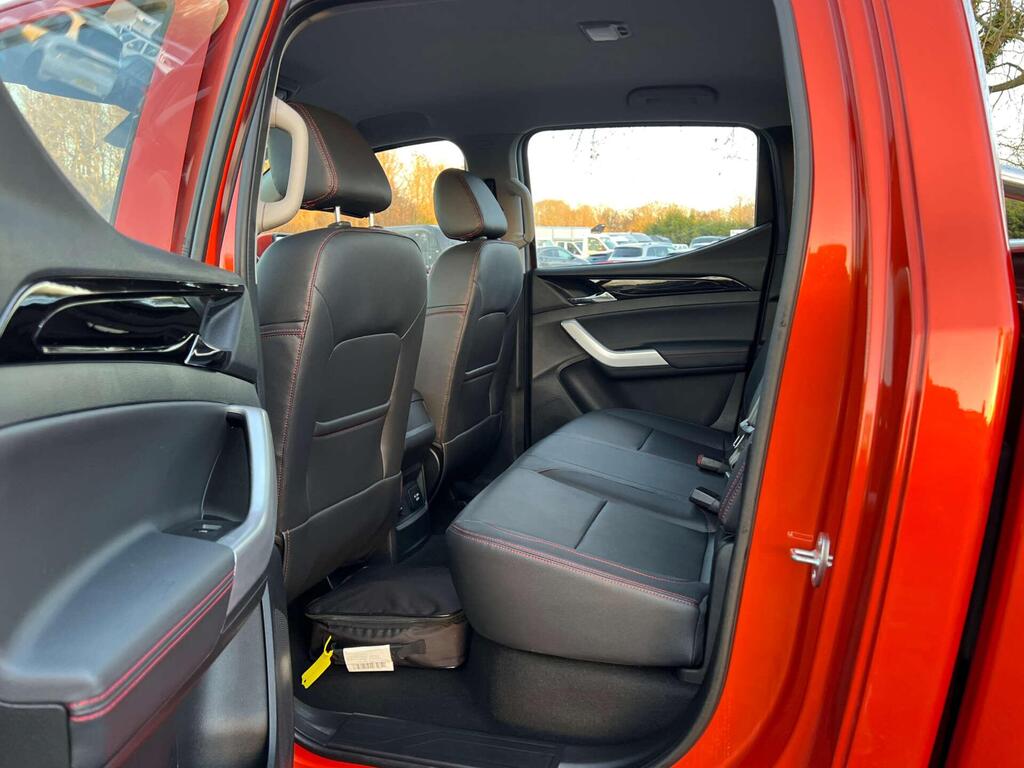 
								MAXUS T90EV 130KW 88.5KWH ELITE CrewCab Pick-up full									