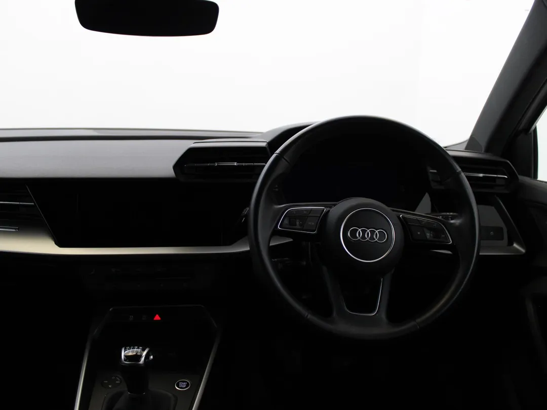 
								AUDI A3 30 TFSI Technik 5dr full									