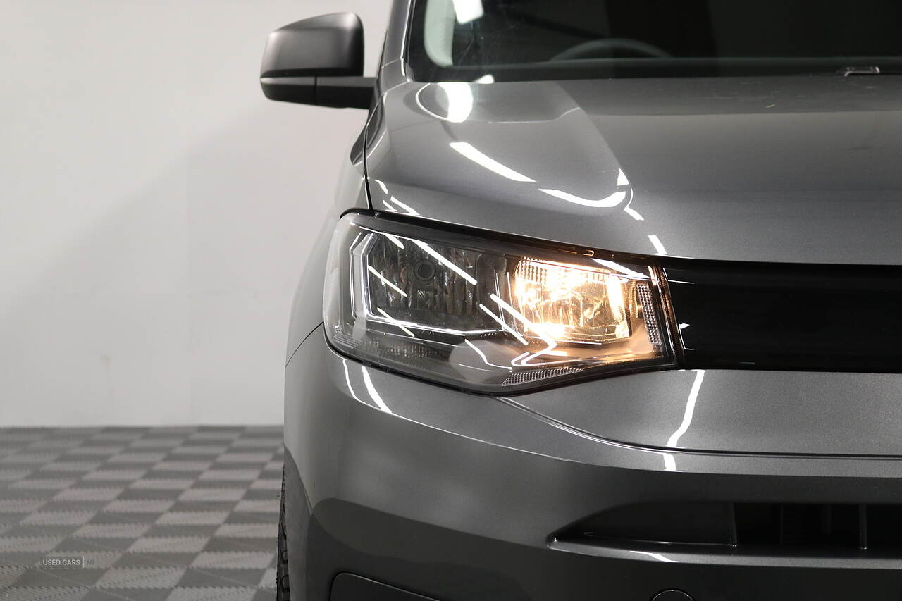 
								2024 VOLKSWAGEN CADDY CARGO MAXI C20 DIESEL 2.0 TDI 102PS Commerce Pro Van [Tech Pack] Manual – Diesel – 2.0L – 6 Door Panel Van full									