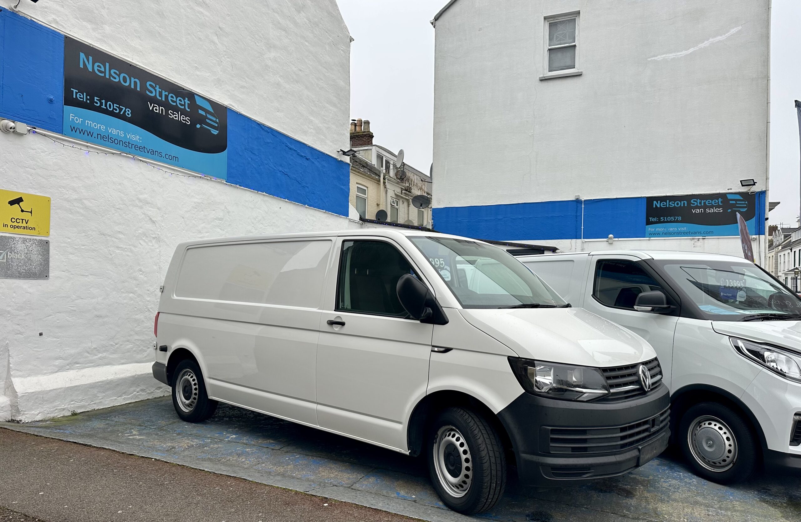 
								VOLKSWAGEN TRANSPORTER T30 2.0 TDI 102 BMT S/L BUSINESS LWB PanelVan full									