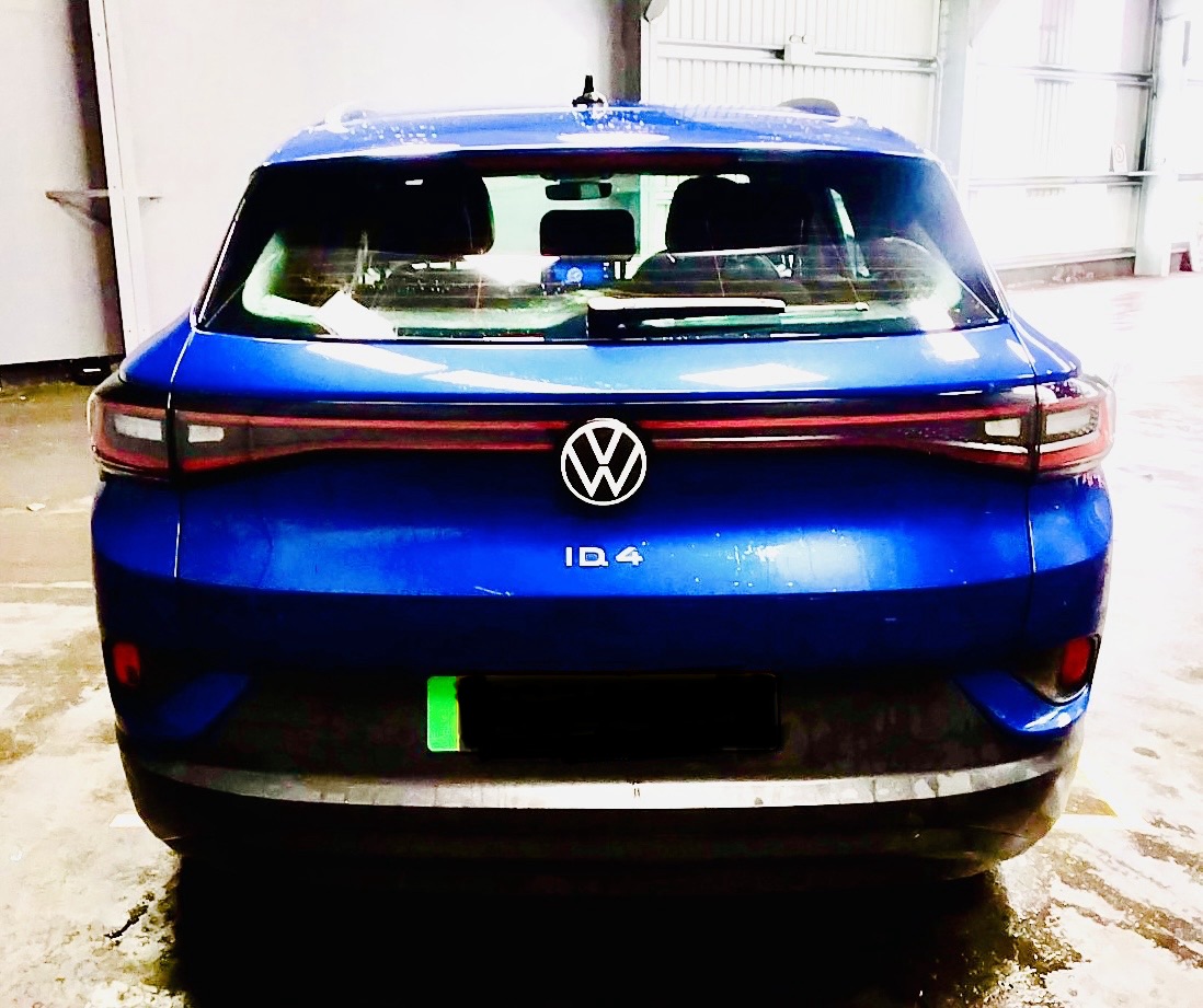 
								VOLKSWAGEN ID.4 109KW LIFE PURE 52KWH 5DR AUTO full									