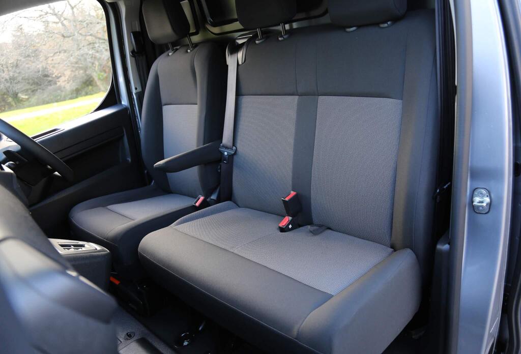 
								VAUXHALL VIVARO XL ELECTRIC 100kW 75kWh Prime H1 Van Auto full									