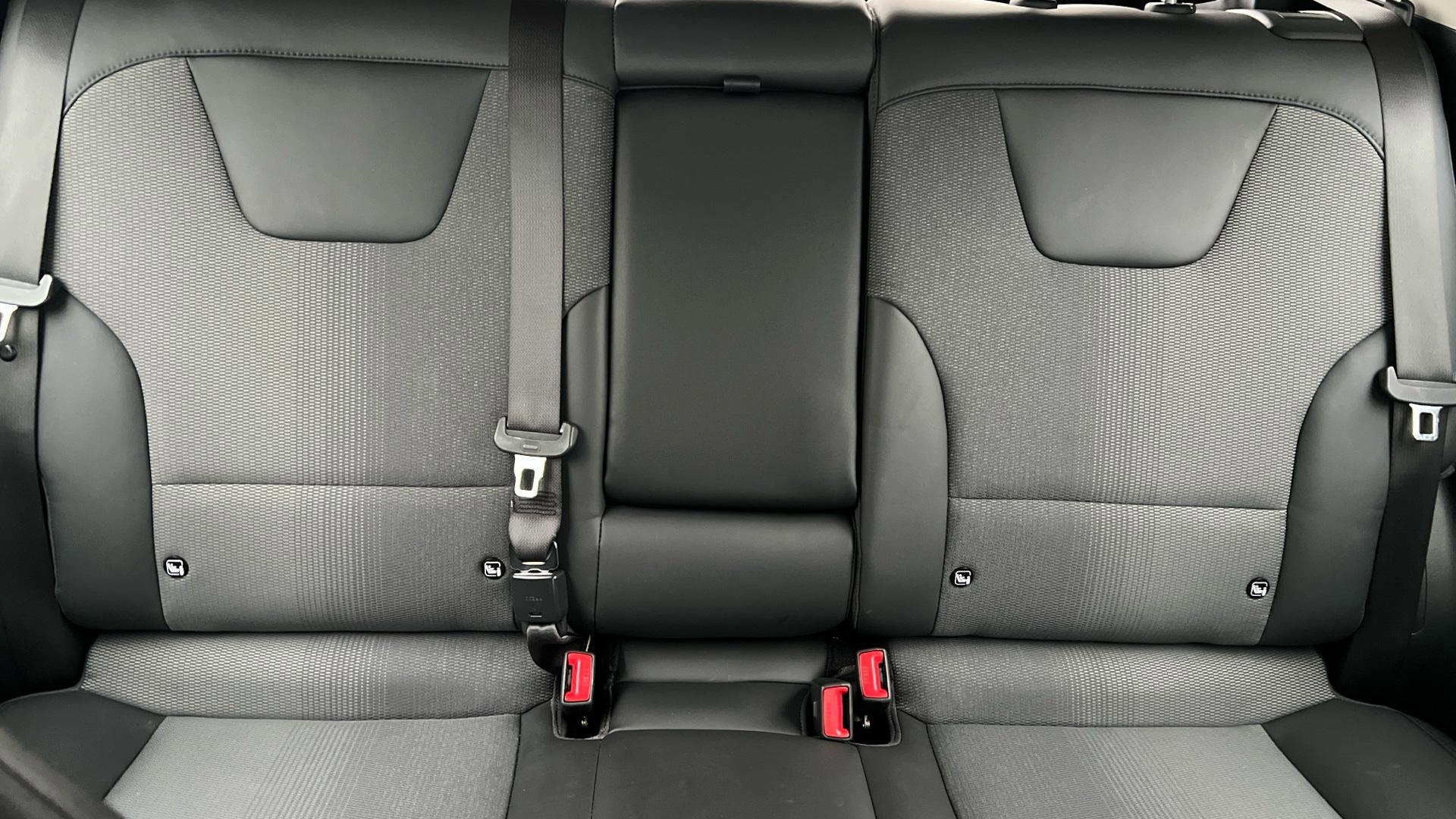 
								2022 KIA NIRO 150kW 4 65kWh 5dr Auto full									