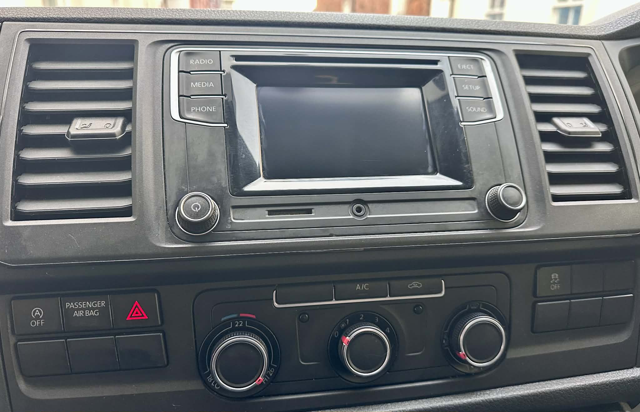 
								2019 Volkswagen TRANSPORTER T30 LWB full									