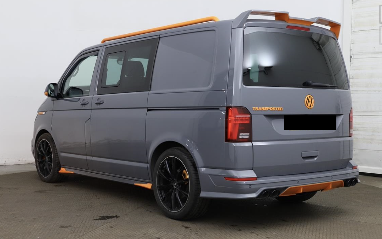 
								2021 VOLKSWAGEN TRANSPORTER T32 SWB DIESEL 2.0 BiTDI 204 Highline Kombi Van DSG Semi-Automatic – Diesel – 2.0L – 4 Door Window Van full									