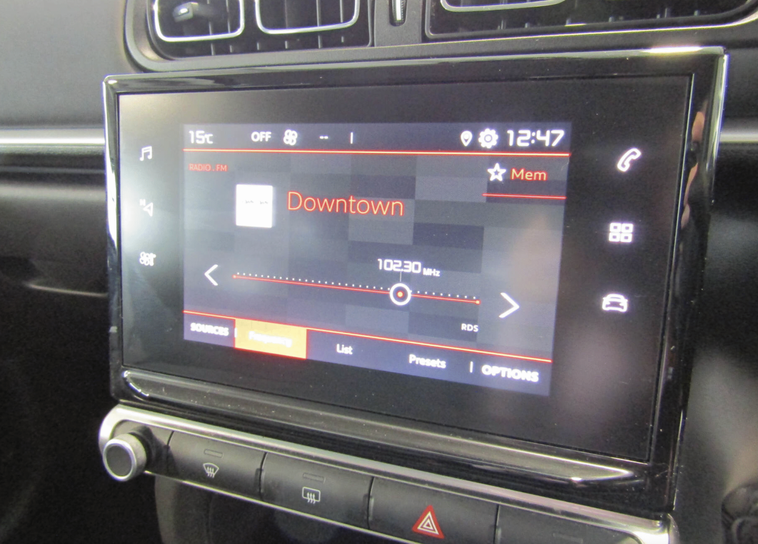 
								CITROEN C3 1.2 PureTech C-Series Edition 5dr Manual – Petrol – 1.2L – 5 Door Hatchback full									