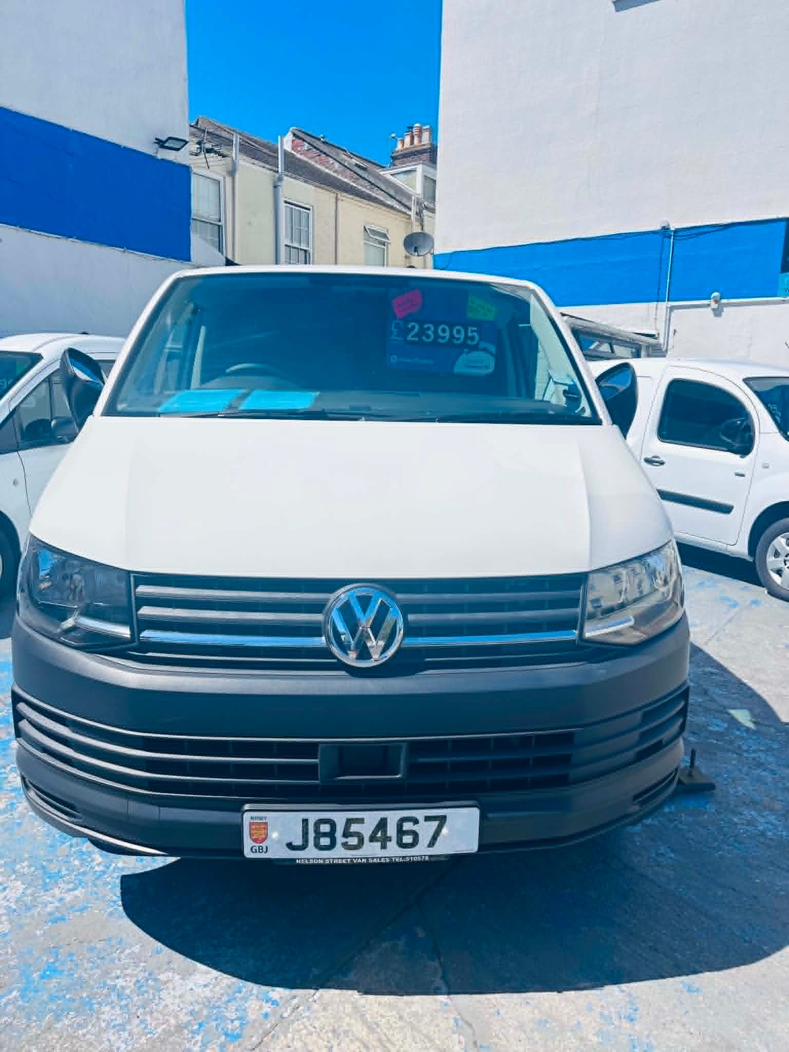 
								2019 Volkswagen TRANSPORTER T30 LWB full									