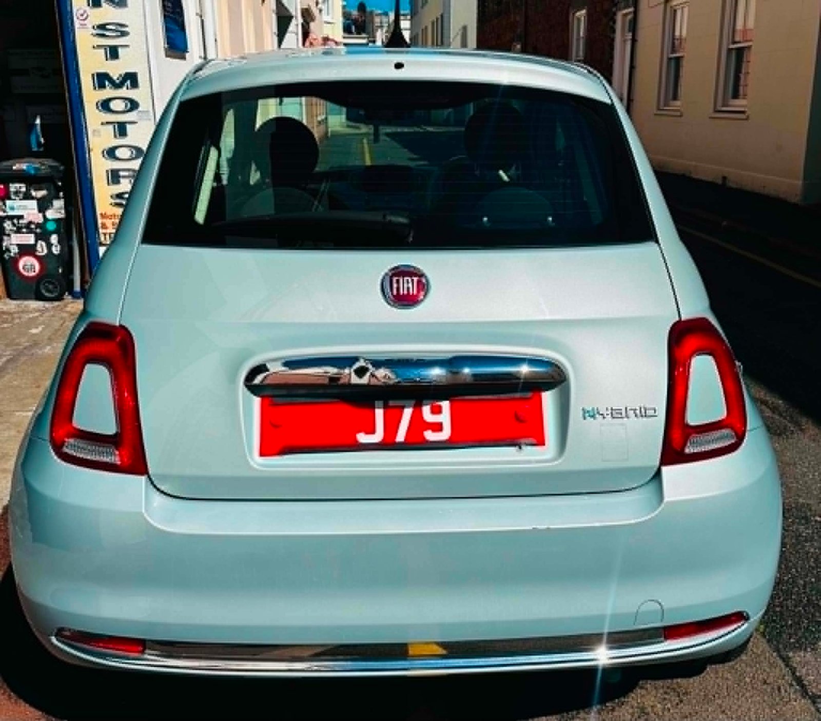 
								2023 FIAT 500 1.0 M/H Hatchback full									