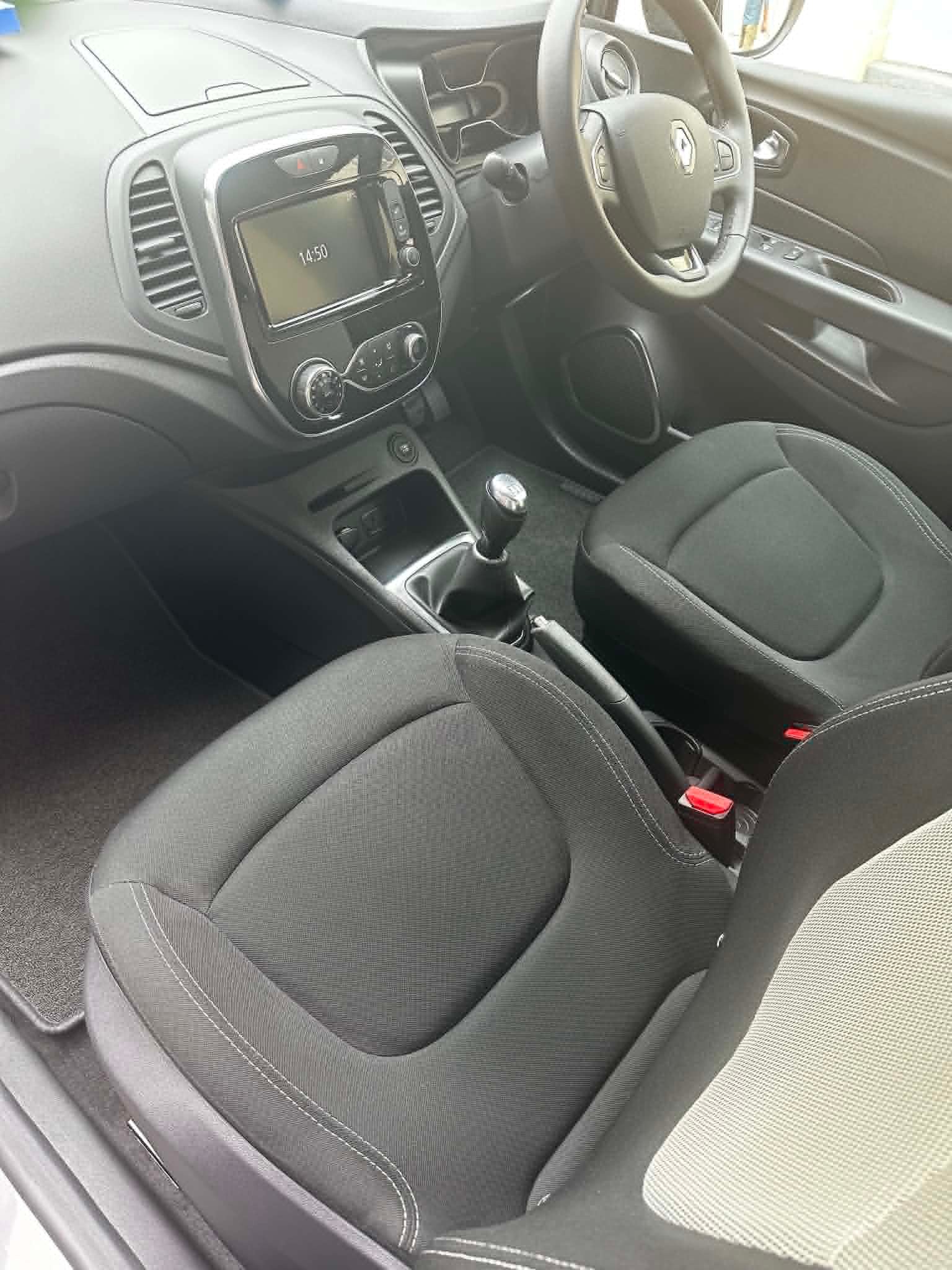 
								2018 RENAULT CAPTUR ICONIC TCE 90 full									