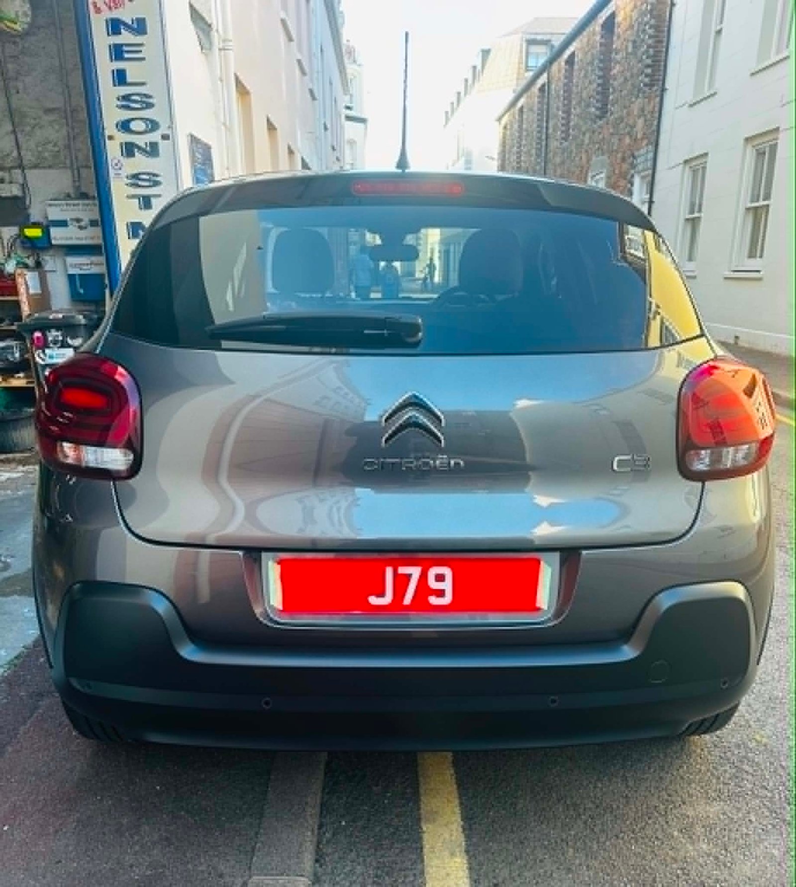 
								2022 CITROEN C3 1.2 P/T 83 SHINE PLUS Hatchback full									